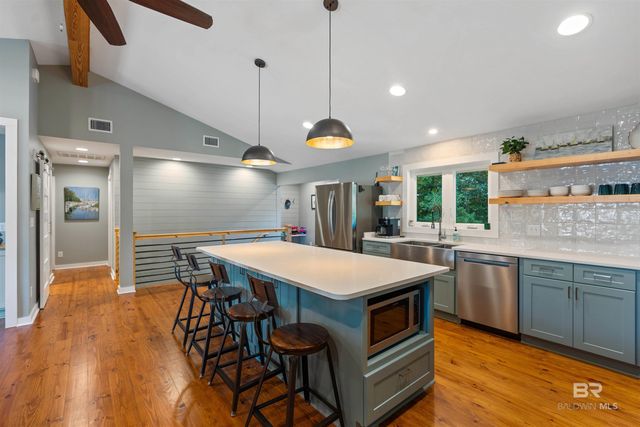 206 Volanta Avenue, Fairhope, AL 36532