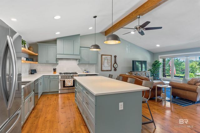 206 Volanta Avenue, Fairhope, AL 36532