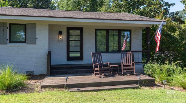 206 Volanta Avenue, Fairhope, AL 36532