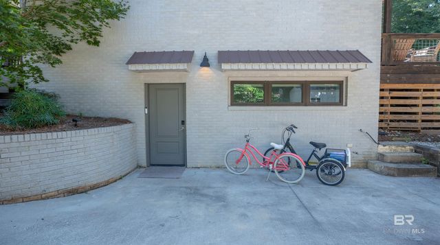 206 Volanta Avenue, Fairhope, AL 36532