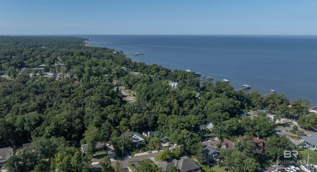 206 Volanta Avenue, Fairhope, AL 36532