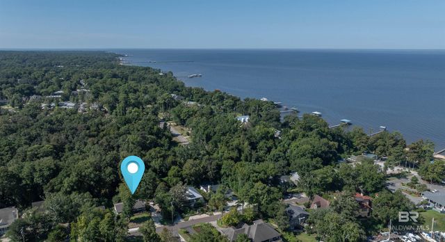 206 Volanta Avenue, Fairhope, AL 36532