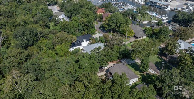 206 Volanta Avenue, Fairhope, AL 36532