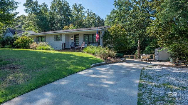 206 Volanta Avenue, Fairhope, AL 36532