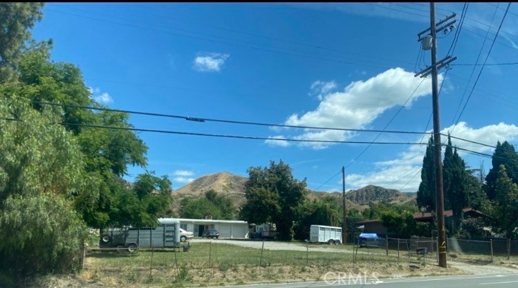 10307 Foothill, Sylmar, CA 91342