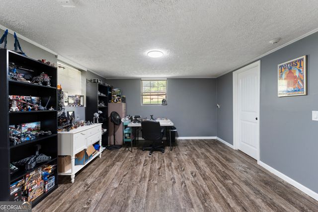 212 Sherwood Drive, Calhoun, GA 30701