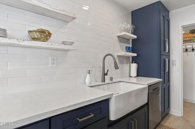3700 Dean Drive 2704, Ventura, CA 93003