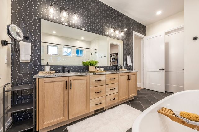 10962 S PADDLE BOARD WAY, South Jordan, UT 84009