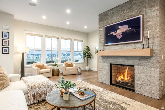 10962 S PADDLE BOARD WAY, South Jordan, UT 84009