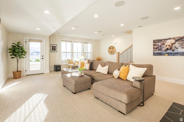 10962 S PADDLE BOARD WAY, South Jordan, UT 84009