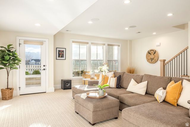 10962 S PADDLE BOARD WAY, South Jordan, UT 84009