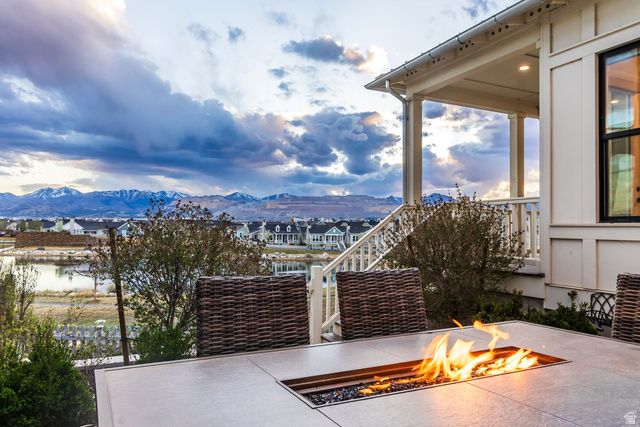 10962 S PADDLE BOARD WAY, South Jordan, UT 84009