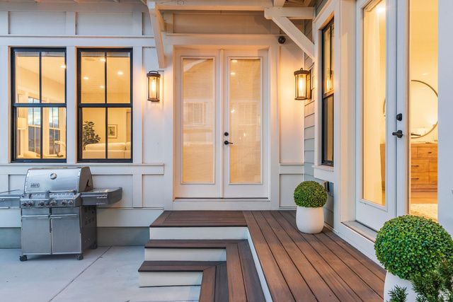 10962 S PADDLE BOARD WAY, South Jordan, UT 84009