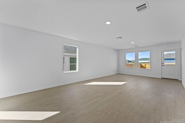 3812 Swift Fox Rd, New Braunfels, TX 78130