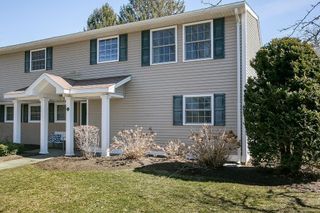 1 Leland Point Drive, Portsmouth, RI 02871