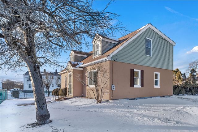 42 Armand Avenue, Woonsocket, RI 02895