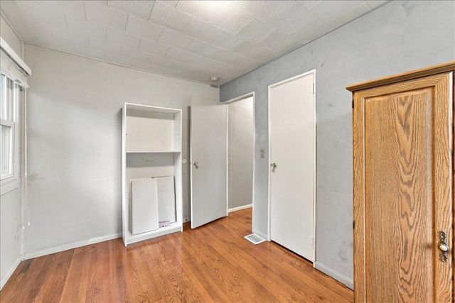 1535 SUNSET Drive, Council Bluffs, IA 51503