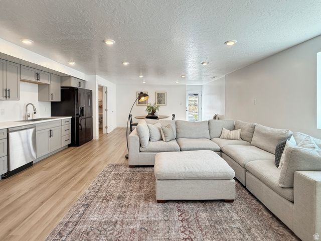 739 W POWDERWOOD LN, Mapleton, UT 84664