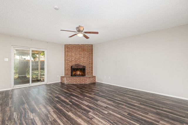 5616 Atlantis Terrace, Arlington, TX 76016