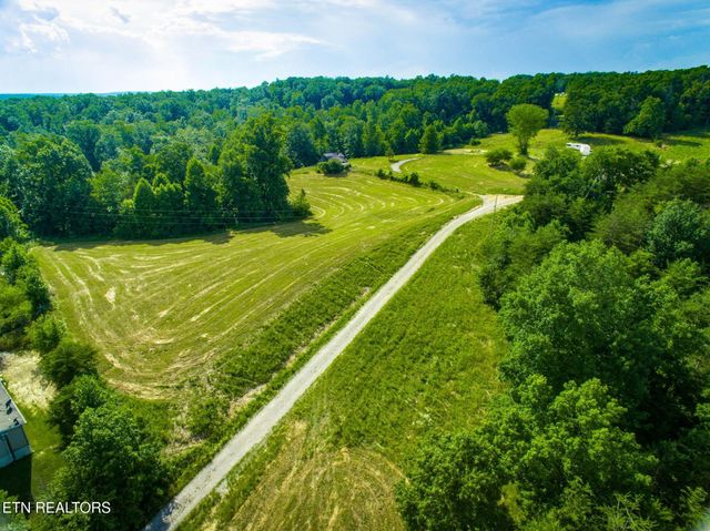 151 Ramsey Rd, Crossville, TN 38572