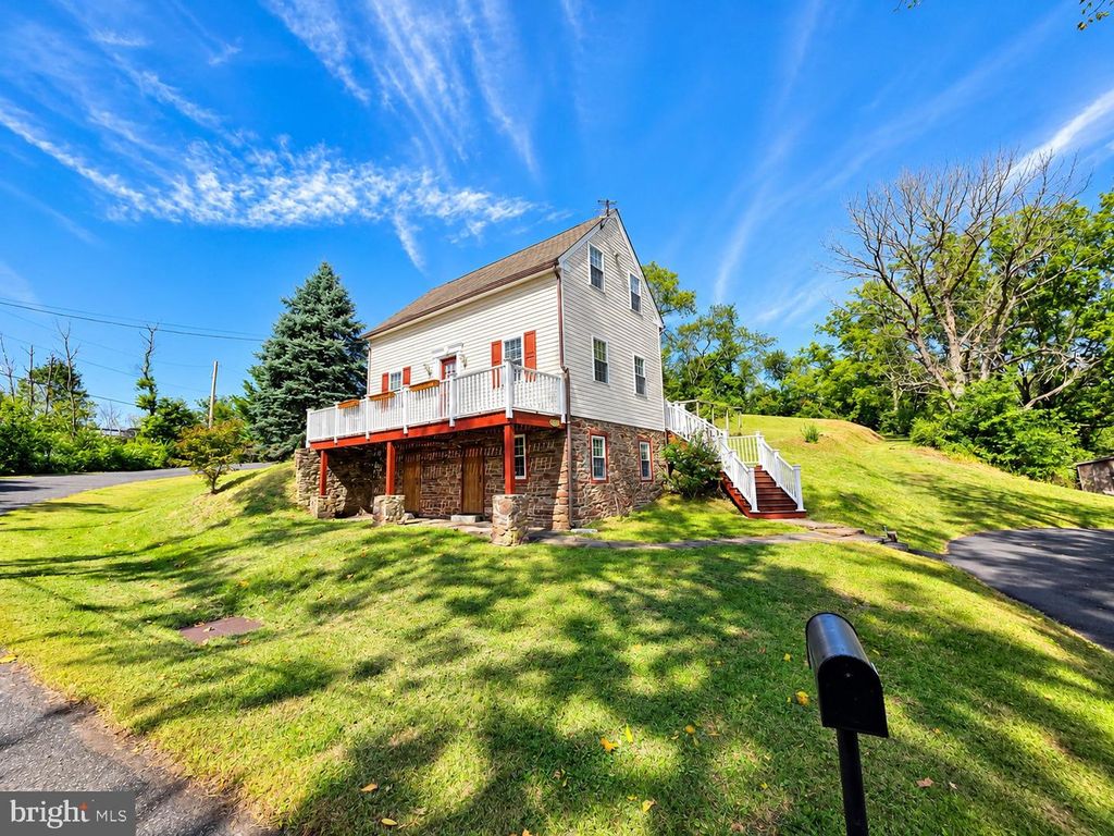 150 CASSELL RD #, Harleysville, PA 19438 — exterior