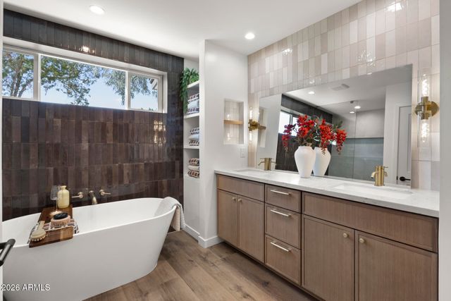 519 N REDONDO Drive N, Litchfield Park, AZ 85340