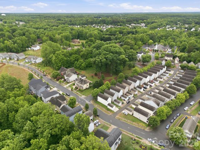8207 Dumphries Drive, Huntersville, NC 28078