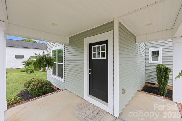 8207 Dumphries Drive, Huntersville, NC 28078