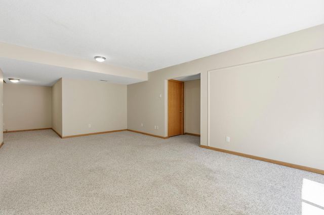 14789 57th Street N, Stillwater, MN 55082