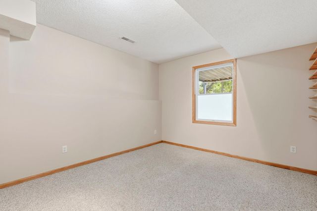 14789 57th Street N, Stillwater, MN 55082