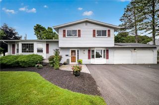 118 Ivy Lane, Camillus, NY 13219