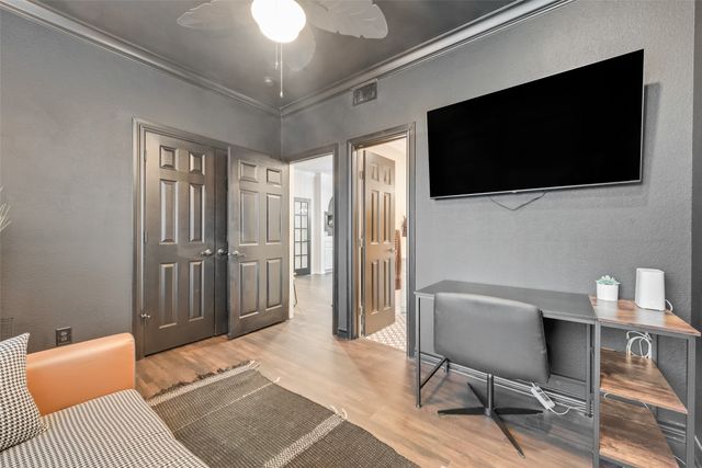 3411 W 6th Street, Fort Worth, TX 76107