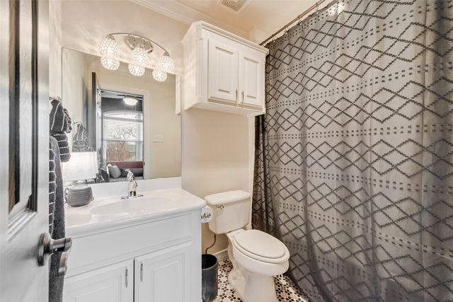 3411 W 6th Street, Fort Worth, TX 76107