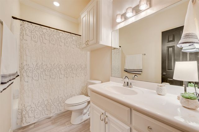 3411 W 6th Street, Fort Worth, TX 76107