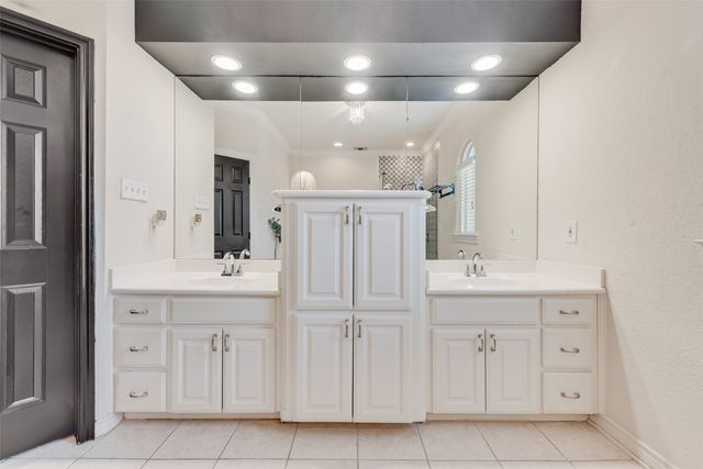 3411 W 6th Street, Fort Worth, TX 76107