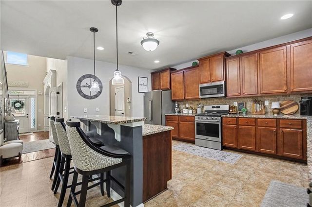 330 Adverstone Court, Fayetteville, GA 30214