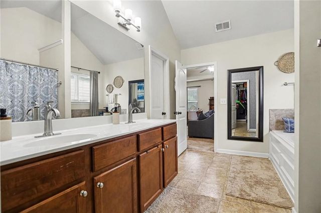 330 Adverstone Court, Fayetteville, GA 30214