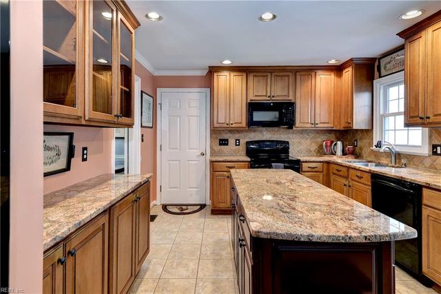 110 James Bray DR, Williamsburg, VA 23188