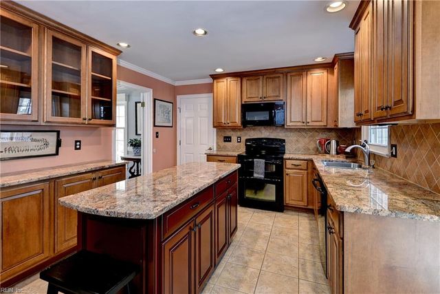 110 James Bray DR, Williamsburg, VA 23188