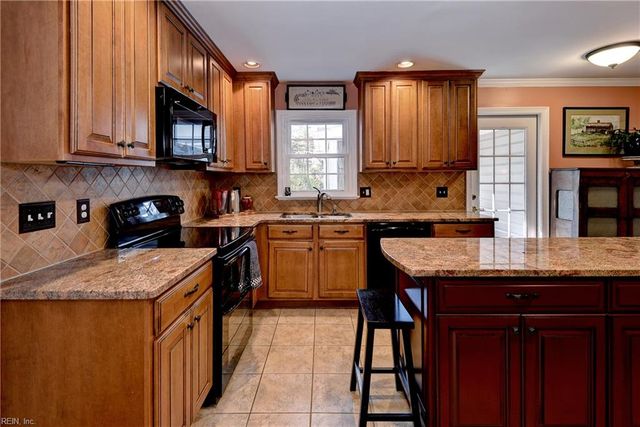 110 James Bray DR, Williamsburg, VA 23188