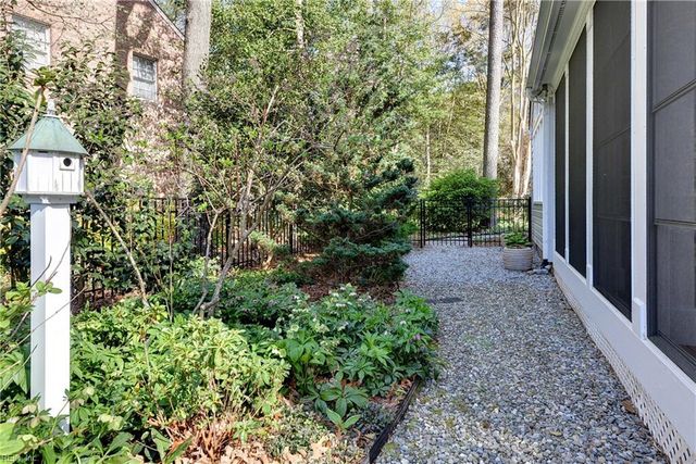 110 James Bray DR, Williamsburg, VA 23188