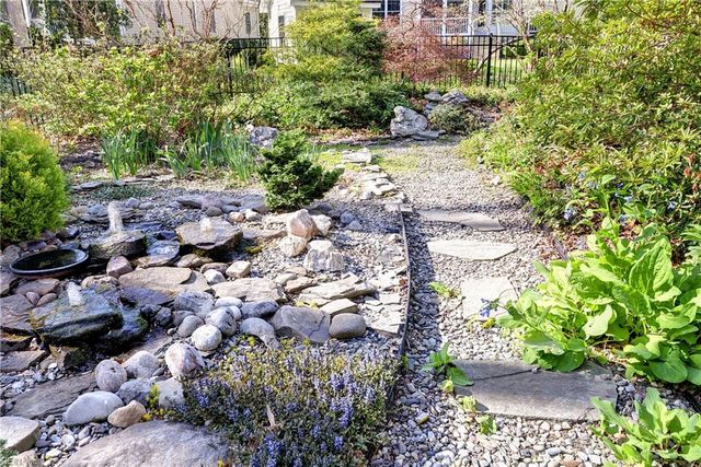 110 James Bray DR, Williamsburg, VA 23188