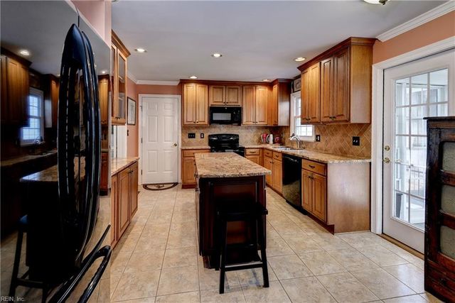 110 James Bray DR, Williamsburg, VA 23188