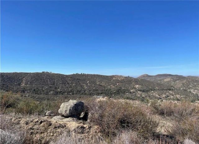 7 Martin, Hemet, CA 92544