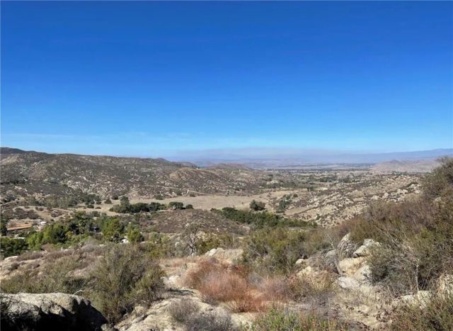 7 Martin, Hemet, CA 92544