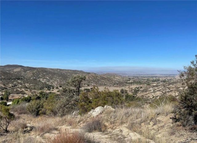 7 Martin, Hemet, CA 92544