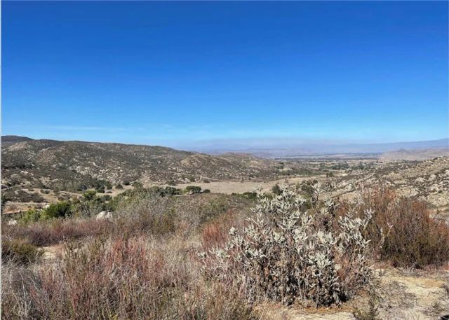 7 Martin, Hemet, CA 92544
