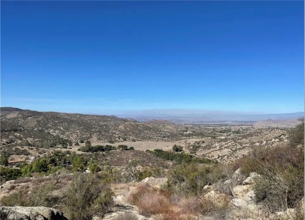 7 Martin, Hemet, CA 92544