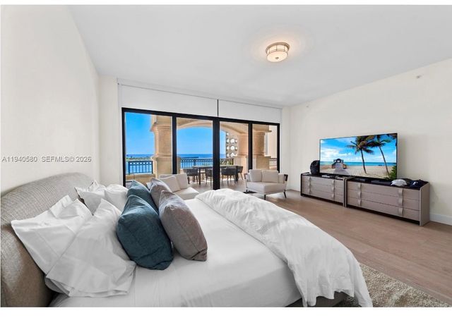 7055 Fisher Island Drive 7055, Miami Beach, FL 33109
