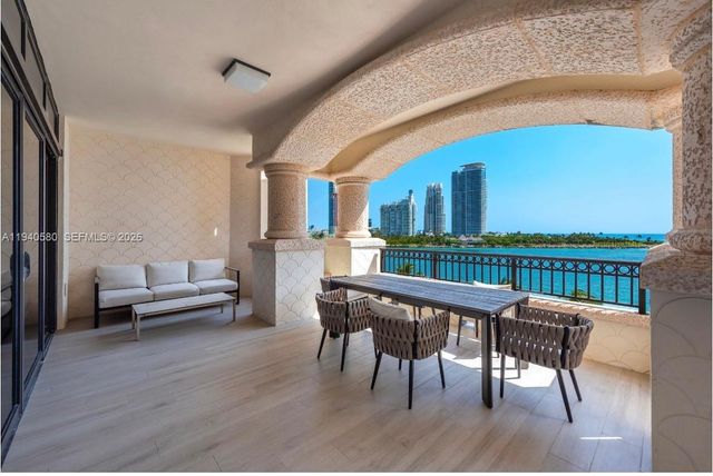 7055 Fisher Island Drive 7055, Miami Beach, FL 33109